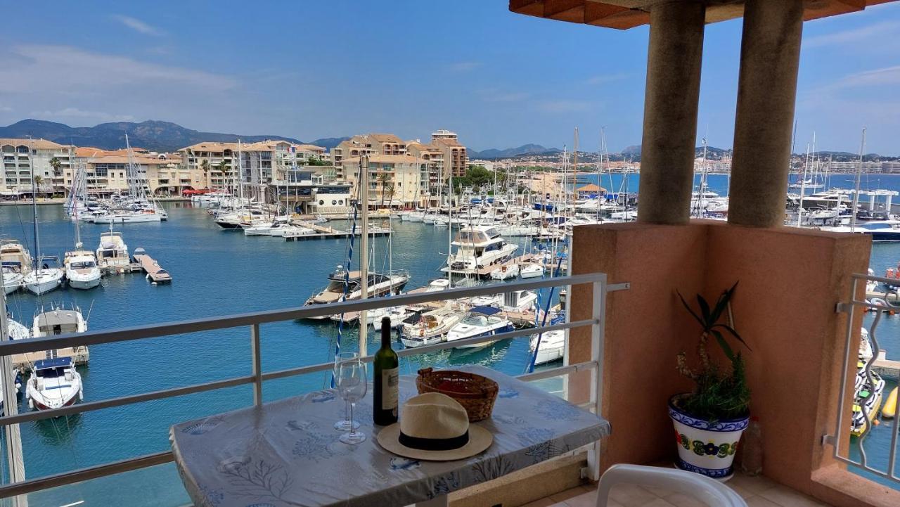 Boutique Apartment Hirondelle Port Фрежюс Экстерьер фото