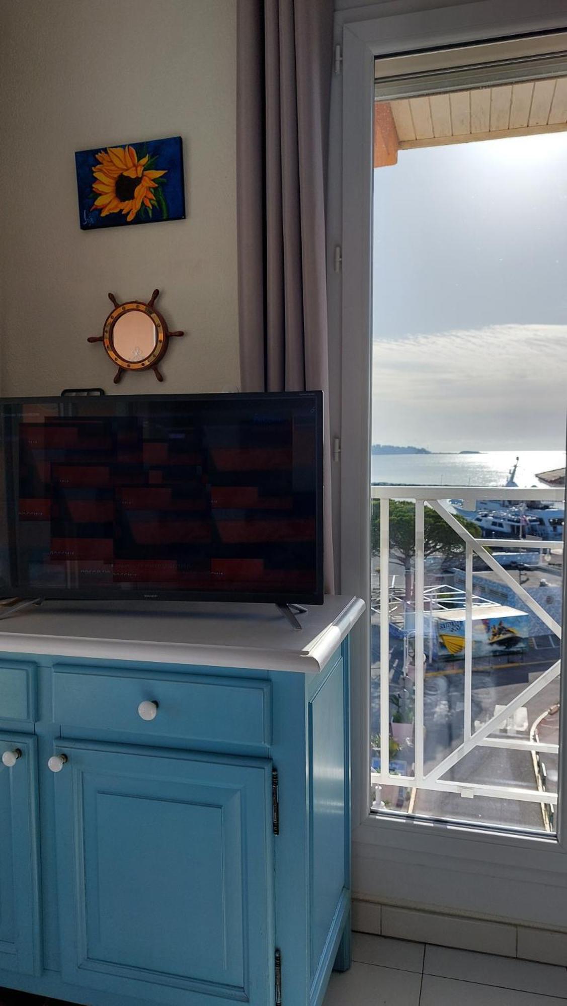 Boutique Apartment Hirondelle Port Фрежюс Экстерьер фото