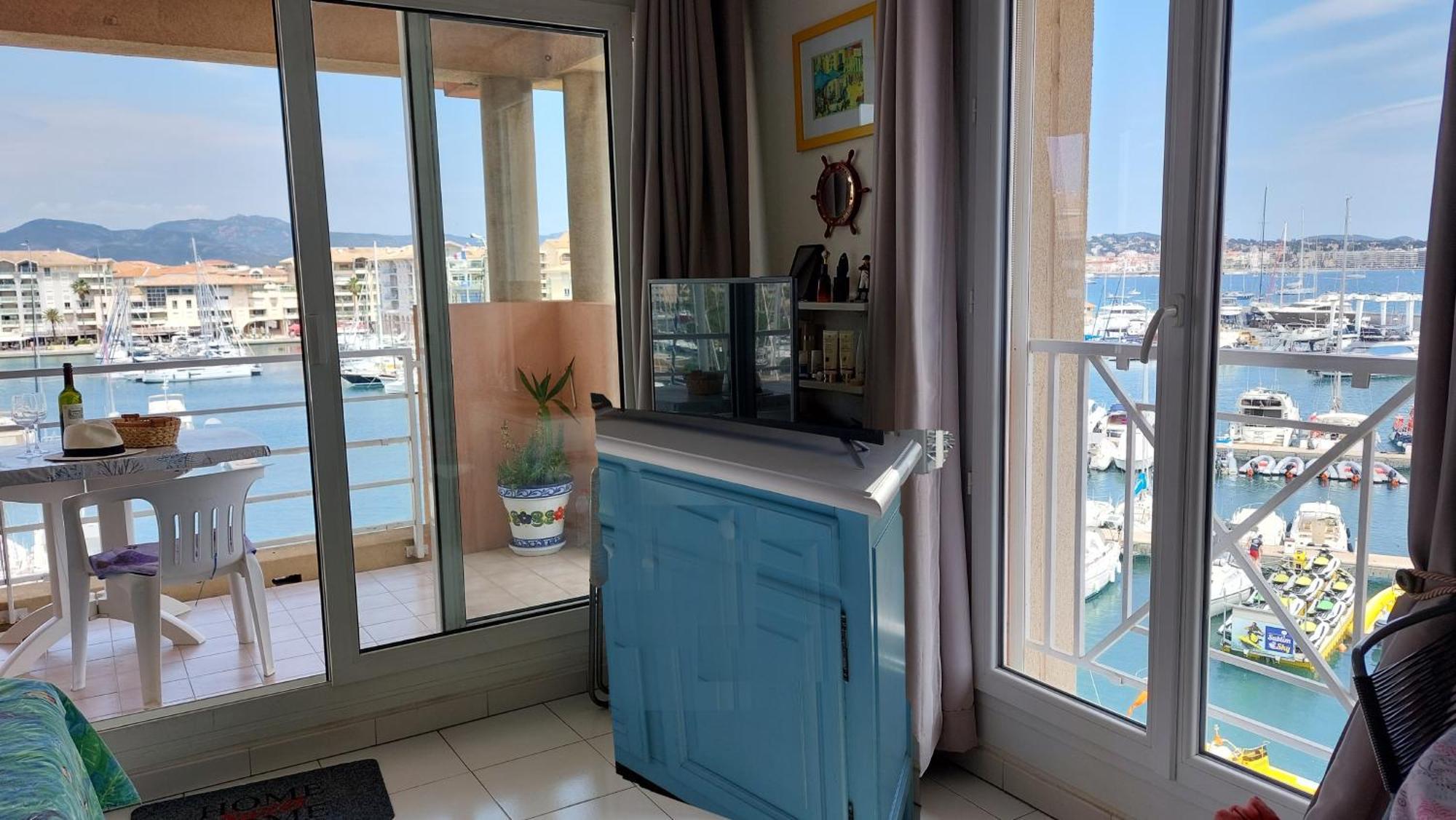 Boutique Apartment Hirondelle Port Фрежюс Экстерьер фото