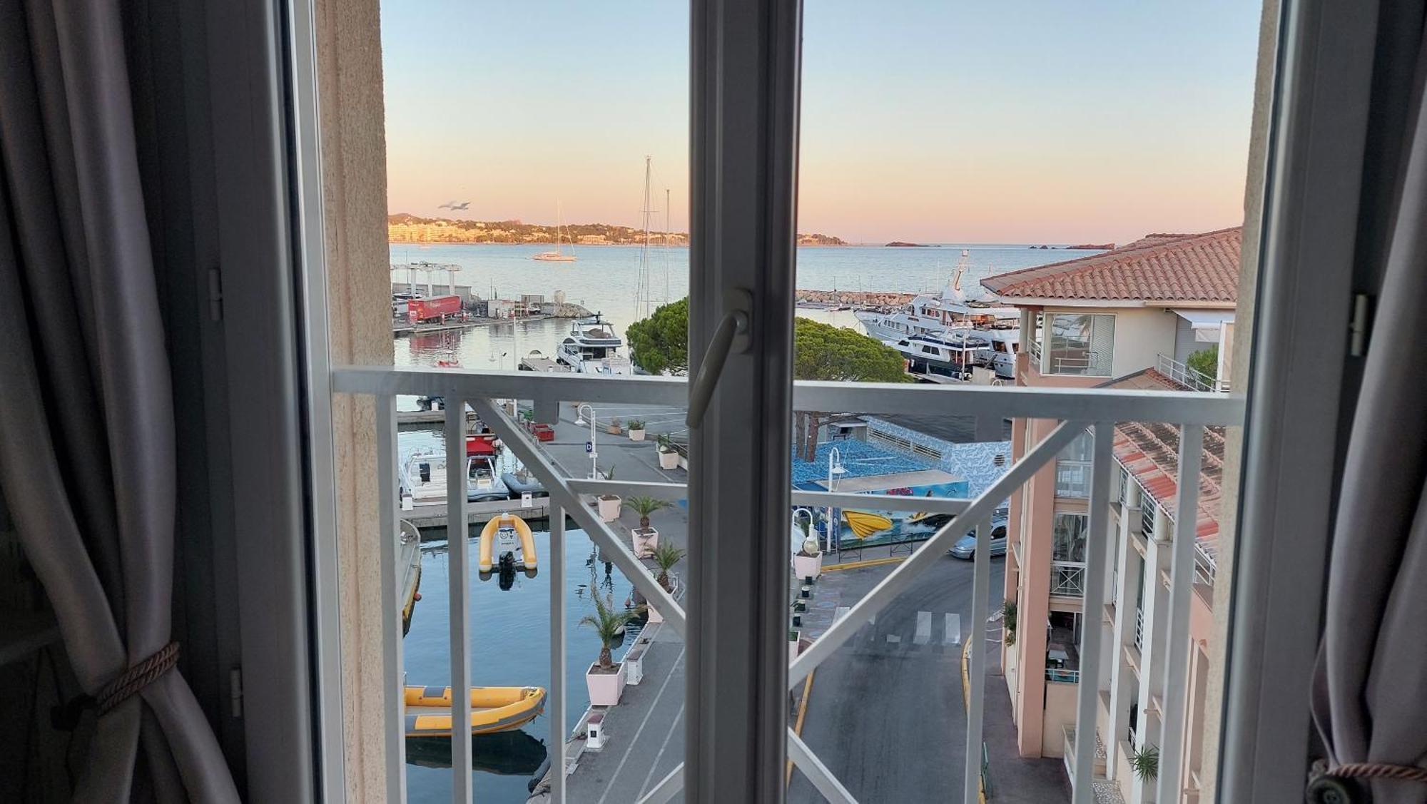 Boutique Apartment Hirondelle Port Фрежюс Экстерьер фото